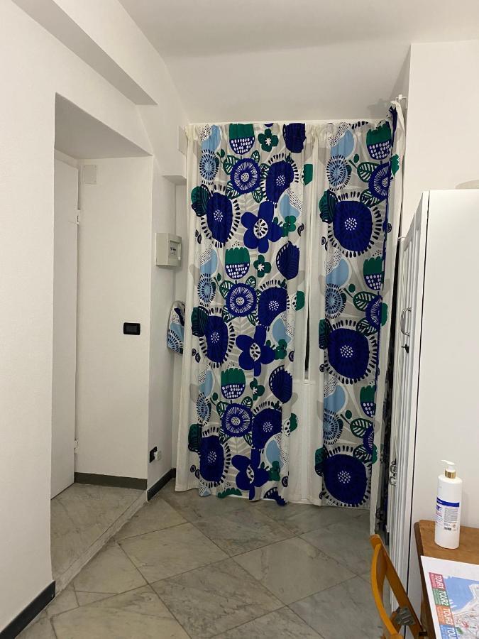 B&B Dormire Dai Grimaldi Genua Exteriör bild