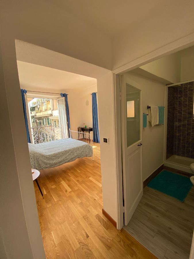 B&B Dormire Dai Grimaldi Genua Exteriör bild