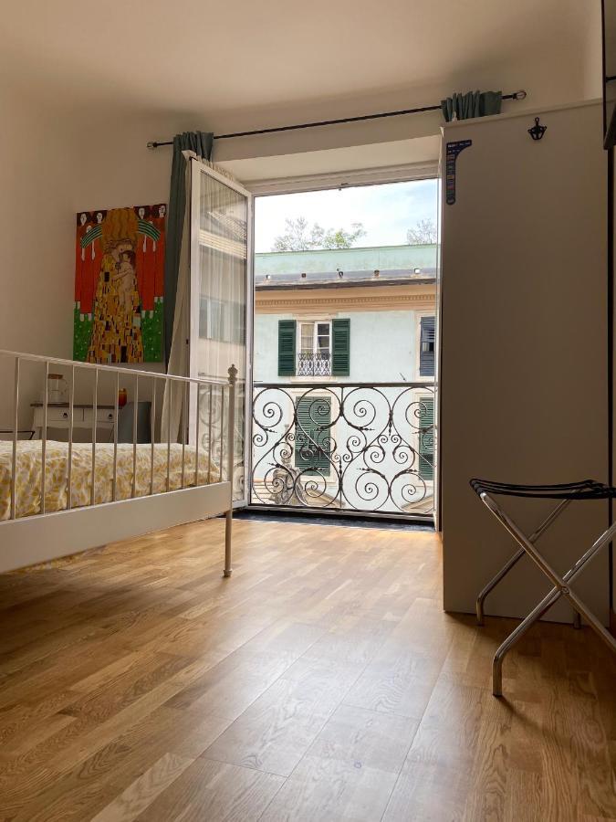 B&B Dormire Dai Grimaldi Genua Exteriör bild