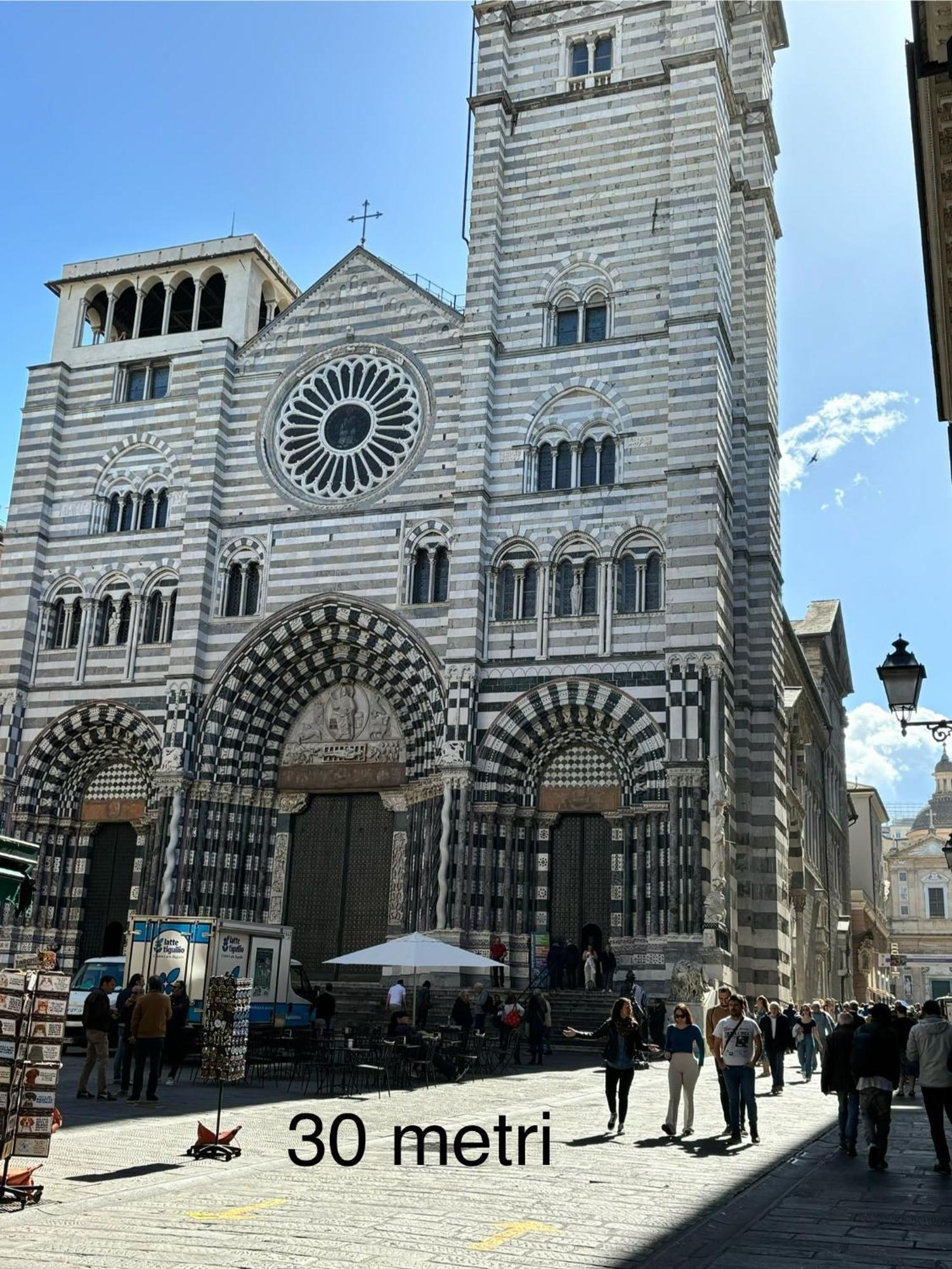 B&B Dormire Dai Grimaldi Genua Exteriör bild
